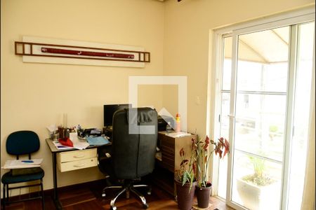 Casa de condomínio para alugar com 300m², 5 quartos e 4 vagas Casa de condomínio para alugar com 300m², 5 quartos e 4 vagasEscritório