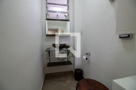 Lavabo de apartamento para alugar com 2 quartos, 67m² em Jardim das Acácias, São Paulo