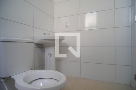 Banheiro de apartamento à venda com 2 quartos, 48m² em Feitoria, São Leopoldo