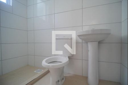 Banheiro de apartamento à venda com 2 quartos, 48m² em Feitoria, São Leopoldo