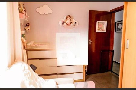 Casa à venda com 3 quartos, 280m² em Jardim Marek, Santo André