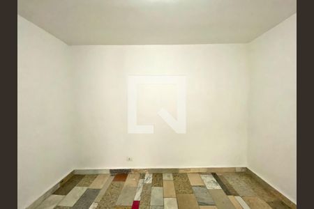 Casa à venda com 500m², 8 quartos e sem vaga Casa à venda com 500m², 8 quartos e sem vagaKitnet 3