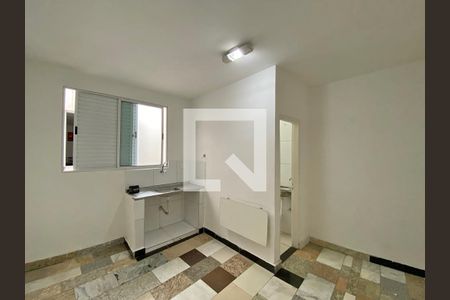 Casa à venda com 500m², 8 quartos e sem vaga Casa à venda com 500m², 8 quartos e sem vagaKitnet 4