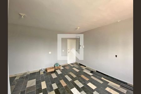 Casa à venda com 500m², 8 quartos e sem vaga Casa à venda com 500m², 8 quartos e sem vagaKitnet 8