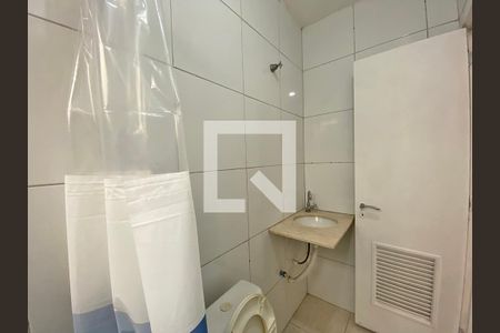 Casa à venda com 500m², 8 quartos e sem vaga Casa à venda com 500m², 8 quartos e sem vagaBanheiro da Kitnet 6