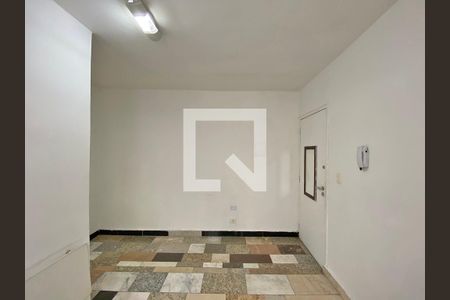 Casa à venda com 500m², 8 quartos e sem vaga Casa à venda com 500m², 8 quartos e sem vagaKitnet 4