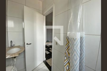 Casa à venda com 500m², 8 quartos e sem vaga Casa à venda com 500m², 8 quartos e sem vagaBanheiro da Kitnet 8