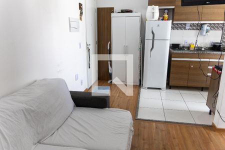 Sala de apartamento para alugar com 2 quartos, 39m² em Padroeira, Osasco