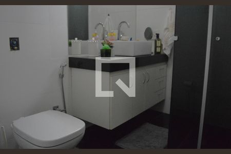 Banheiro Social de apartamento à venda com 2 quartos, 90m² em Alto Caiçaras, Belo Horizonte