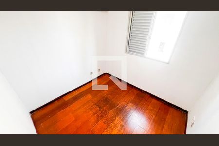 Quarto de apartamento à venda com 3 quartos, 76m² em Nova Floresta, Belo Horizonte