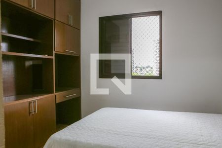 Suíte de apartamento à venda com 3 quartos, 72m² em Vila Ipojuca, São Paulo