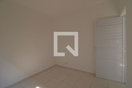 Quarto de casa para alugar com 2 quartos, 65m² em Vila Marari, São Paulo