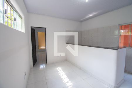 Sala de casa para alugar com 2 quartos, 40m² em Setor Habitacional Samambaia (Taguatinga), Brasília