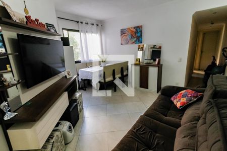 Sala de apartamento para alugar com 2 quartos, 56m² em Vila Sonia do Taboao, Taboão da Serra