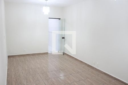 Sala de casa para alugar com 3 quartos, 125m² em Vila Cascatinha, São Vicente