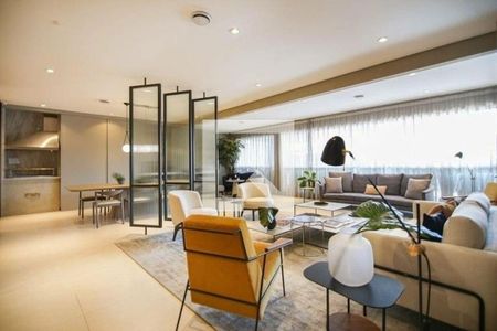 Apartamento à venda com 4 quartos, 233m² em Real Parque, São Paulo