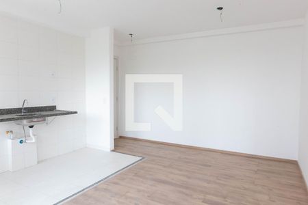 Sala e Cozinha de apartamento à venda com 2 quartos, 42m² em Santa Maria, Santo André