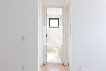 Corredor de apartamento à venda com 2 quartos, 42m² em Santa Maria, Santo André