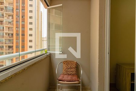 Varanda de apartamento para alugar com 2 quartos, 68m² em Saúde, São Paulo