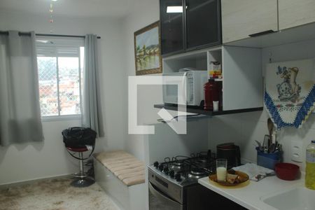 Sala/Cozinha/Área de Serviço de apartamento para alugar com 1 quarto, 27m² em Jardim Itacolomi, São Paulo