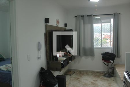 Sala/Cozinha/Área de Serviço de apartamento para alugar com 1 quarto, 27m² em Jardim Itacolomi, São Paulo