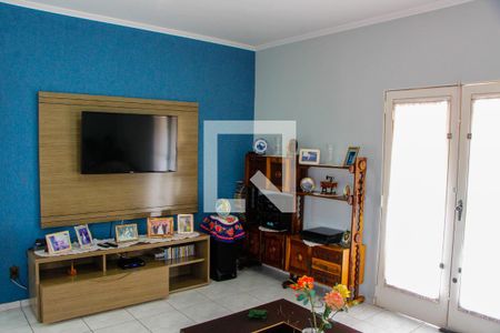 SALA INTIMA de casa à venda com 4 quartos, 353m² em Vila Nogueira, Campinas