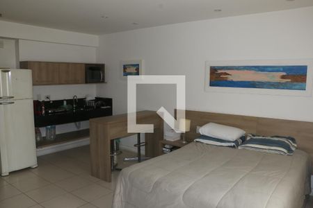 Sala/Quarto de apartamento para alugar com 1 quarto, 35m² em Centro, Nova Iguaçu