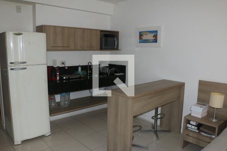 Sala/Quarto de apartamento para alugar com 1 quarto, 35m² em Centro, Nova Iguaçu