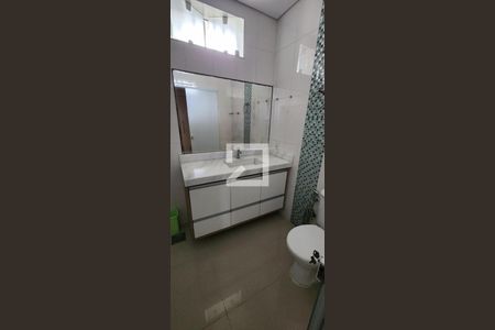 Casa para alugar com 280m², 4 quartos e 3 vagas Casa para alugar com 280m², 4 quartos e 3 vagasBanheiro da Suíte 1