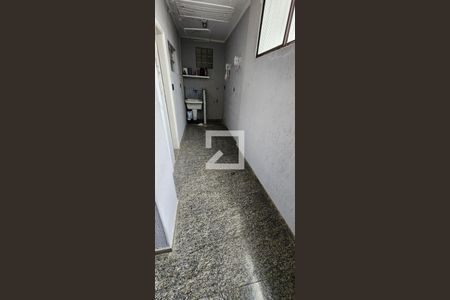 Casa para alugar com 280m², 4 quartos e 3 vagas Casa para alugar com 280m², 4 quartos e 3 vagasÁrea de Serviço