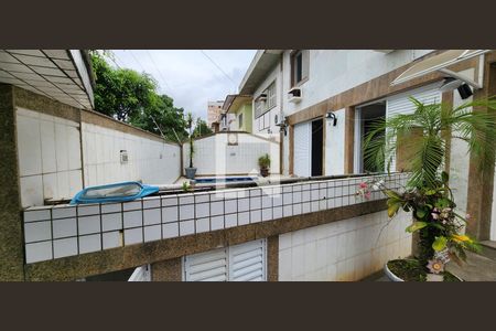 Casa para alugar com 280m², 4 quartos e 3 vagas Casa para alugar com 280m², 4 quartos e 3 vagasPiscina