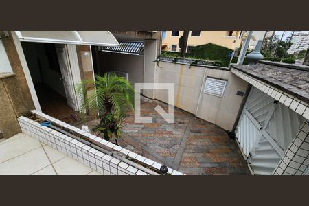 Casa para alugar com 280m², 4 quartos e 3 vagas Casa para alugar com 280m², 4 quartos e 3 vagasPiscina