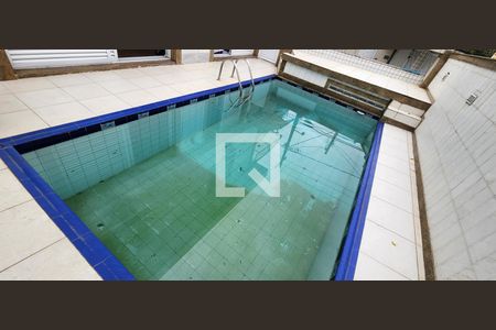 Casa para alugar com 280m², 4 quartos e 3 vagas Casa para alugar com 280m², 4 quartos e 3 vagasPiscina