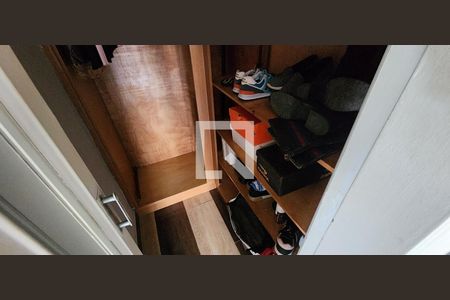 Casa para alugar com 280m², 4 quartos e 3 vagas Casa para alugar com 280m², 4 quartos e 3 vagasCloset da suíte