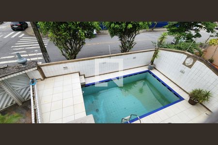 Casa para alugar com 280m², 4 quartos e 3 vagas Casa para alugar com 280m², 4 quartos e 3 vagasVista do Quarto 2