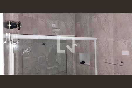 Casa para alugar com 280m², 4 quartos e 3 vagas Casa para alugar com 280m², 4 quartos e 3 vagasBanheiro Social