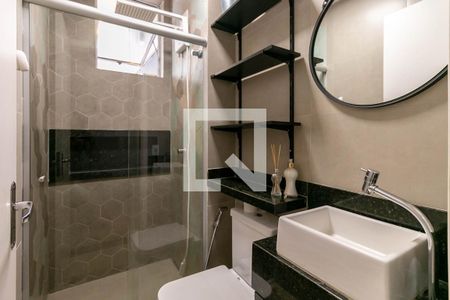 Banheiro de apartamento para alugar com 1 quarto, 65m² em Palmeiras, Belo Horizonte