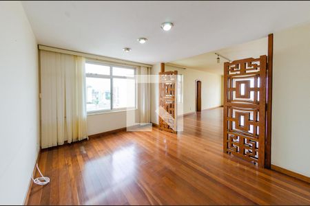 Sala 2 de apartamento à venda com 4 quartos, 176m² em Santo Antônio, Belo Horizonte
