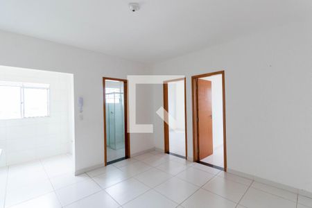 Sala/Cozinha de apartamento à venda com 2 quartos, 42m² em Vila Nhocune, São Paulo