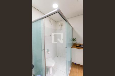 Casa à venda com 120m², 2 quartos e 2 vagas Casa à venda com 120m², 2 quartos e 2 vagasBanheiro da edícula