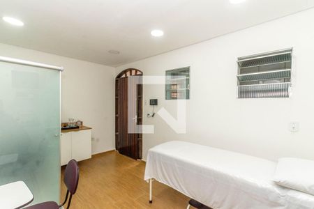 Casa à venda com 120m², 2 quartos e 2 vagas Casa à venda com 120m², 2 quartos e 2 vagasEdícula