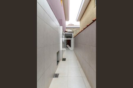 Casa à venda com 120m², 2 quartos e 2 vagas Casa à venda com 120m², 2 quartos e 2 vagasÁrea externa