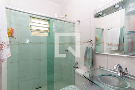 Casa à venda com 120m², 2 quartos e 2 vagas Casa à venda com 120m², 2 quartos e 2 vagasBanheiro