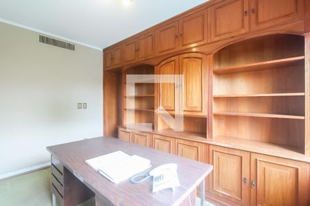 Escritório de casa à venda com 4 quartos, 485m² em Boa Vista, Porto Alegre