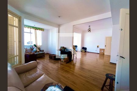 Sala  de apartamento à venda com 4 quartos, 185m² em Copacabana, Rio de Janeiro