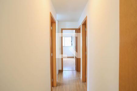 Corredor de apartamento à venda com 4 quartos, 120m² em Savassi, Belo Horizonte