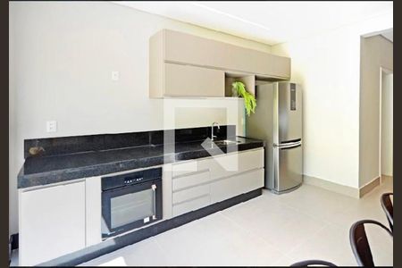 Casa à venda com 4 quartos, 208m² em Garças, Belo Horizonte