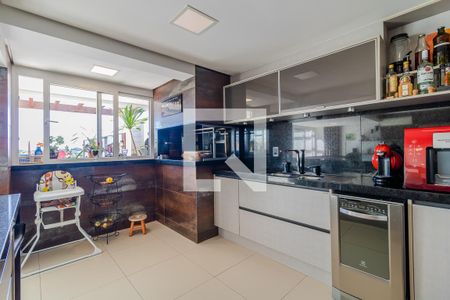 Casa à venda com 427m², 4 quartos e 4 vagas Casa à venda com 427m², 4 quartos e 4 vagasCozinha