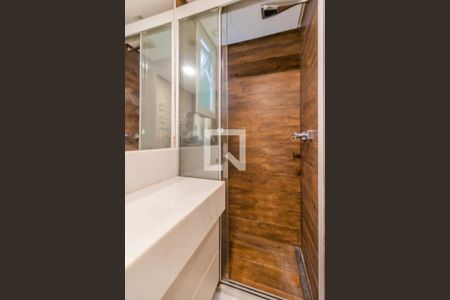 Casa à venda com 427m², 4 quartos e 4 vagas Casa à venda com 427m², 4 quartos e 4 vagasQuarto 3 - suite