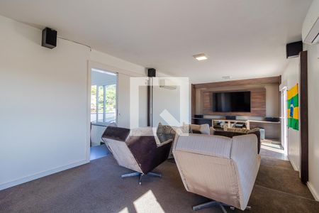 Casa à venda com 427m², 4 quartos e 4 vagas Casa à venda com 427m², 4 quartos e 4 vagasCobertura